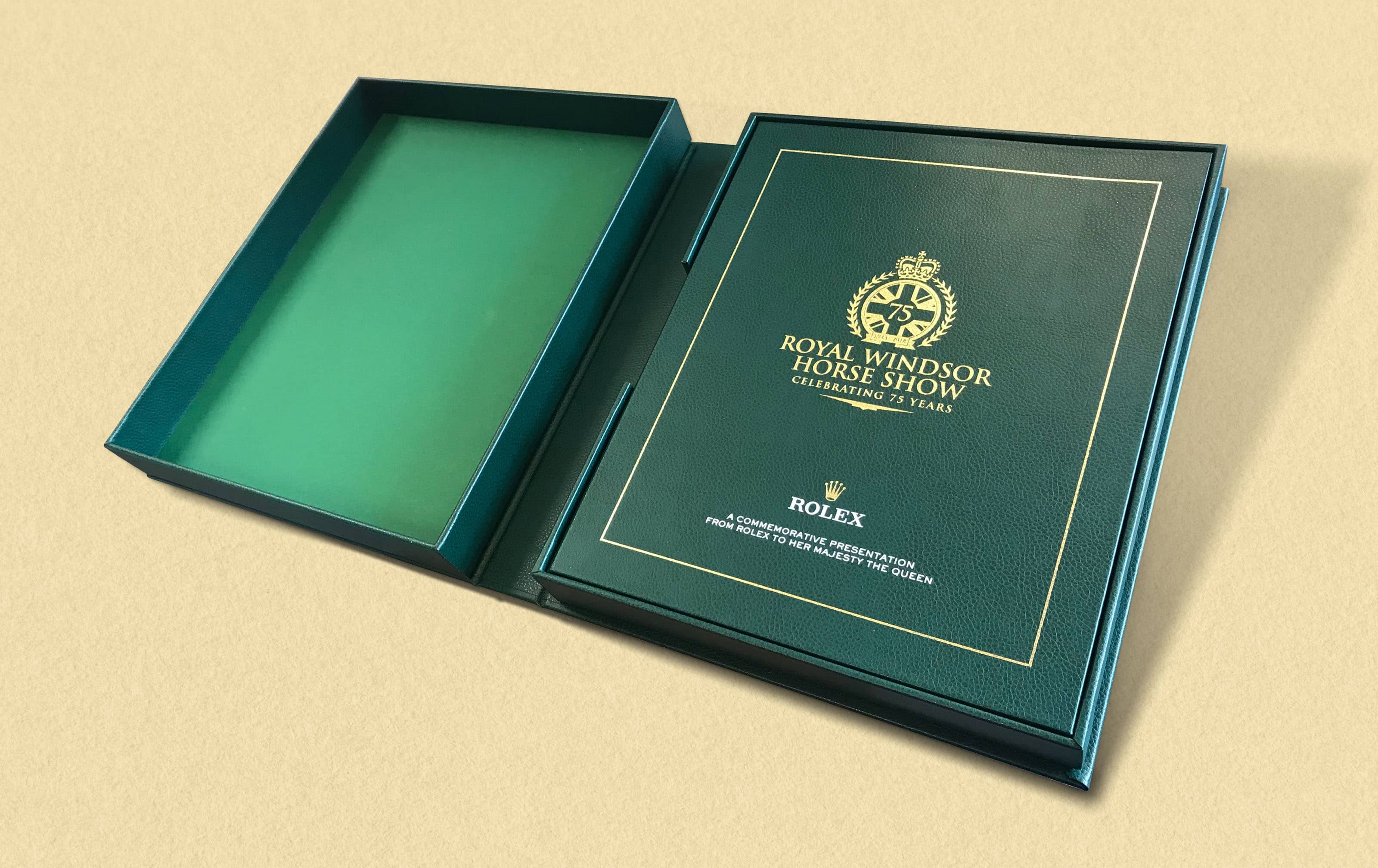 4-Commemorative-Events-rolex-brochure-mockup-1